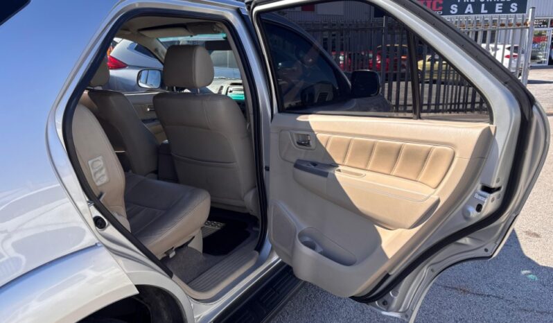 2007 Toyota Fortuner 4.0 V6 Auto 4×4 full