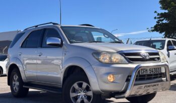 2007 Toyota Fortuner 4.0 V6 Auto 4×4 full