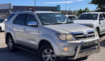 2007 Toyota Fortuner 4.0 V6 Auto 4×4 full