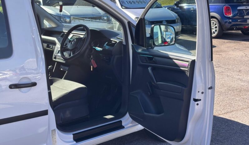 2017 VW Caddy Crewbus 2.0 TDi full