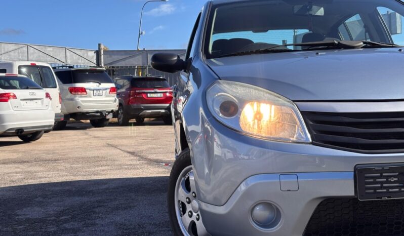 2010 Renault Sandero 1.6 Expression (Petrol,Manual) full