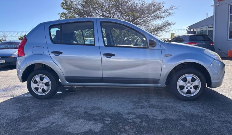 2010 Renault Sandero 1.6 Expression (Petrol,Manual) full